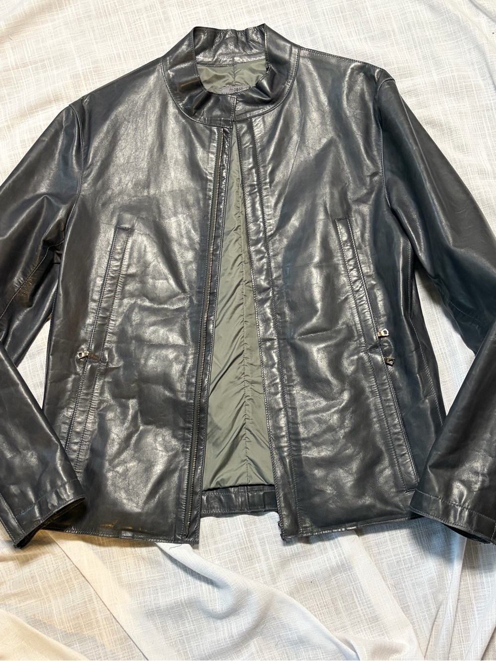MO851 made in Canada S Men's gray Leather Zip-Front Jacket